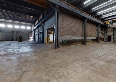 Greenpoint multi warehouse space